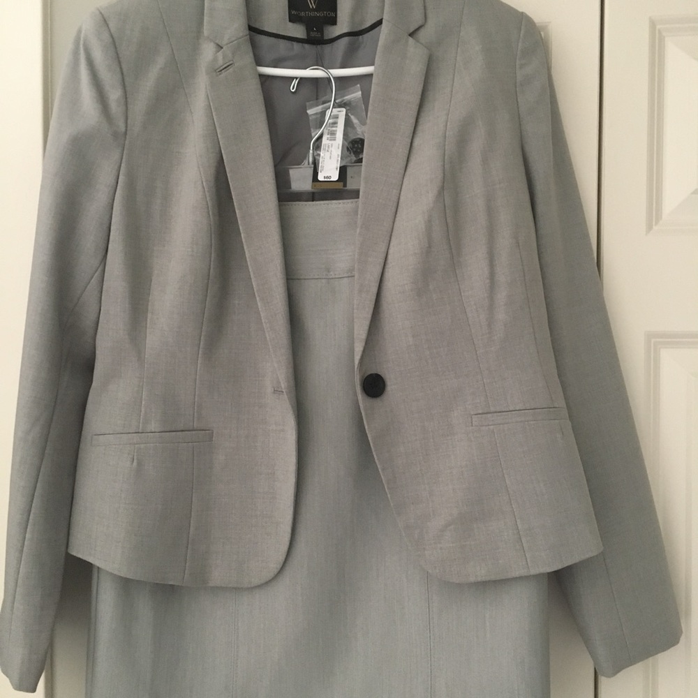 Worthington brand skirt suit